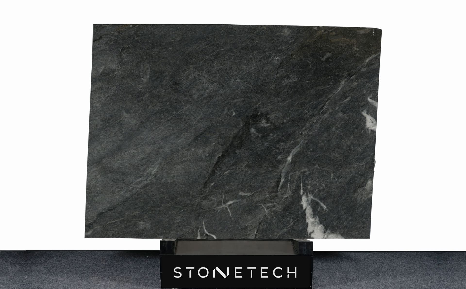 LUNA GRIGIA polished marble slab in Black
