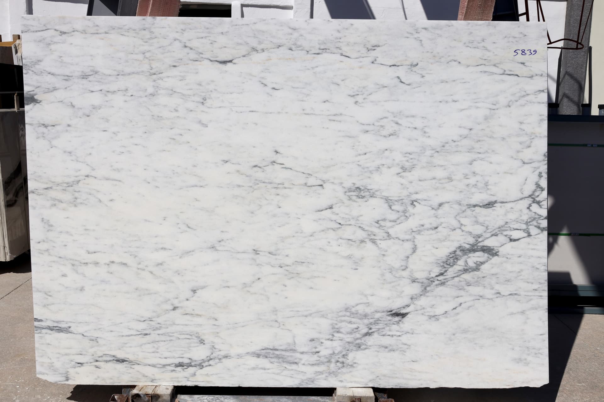 Carrara - Photo 1
