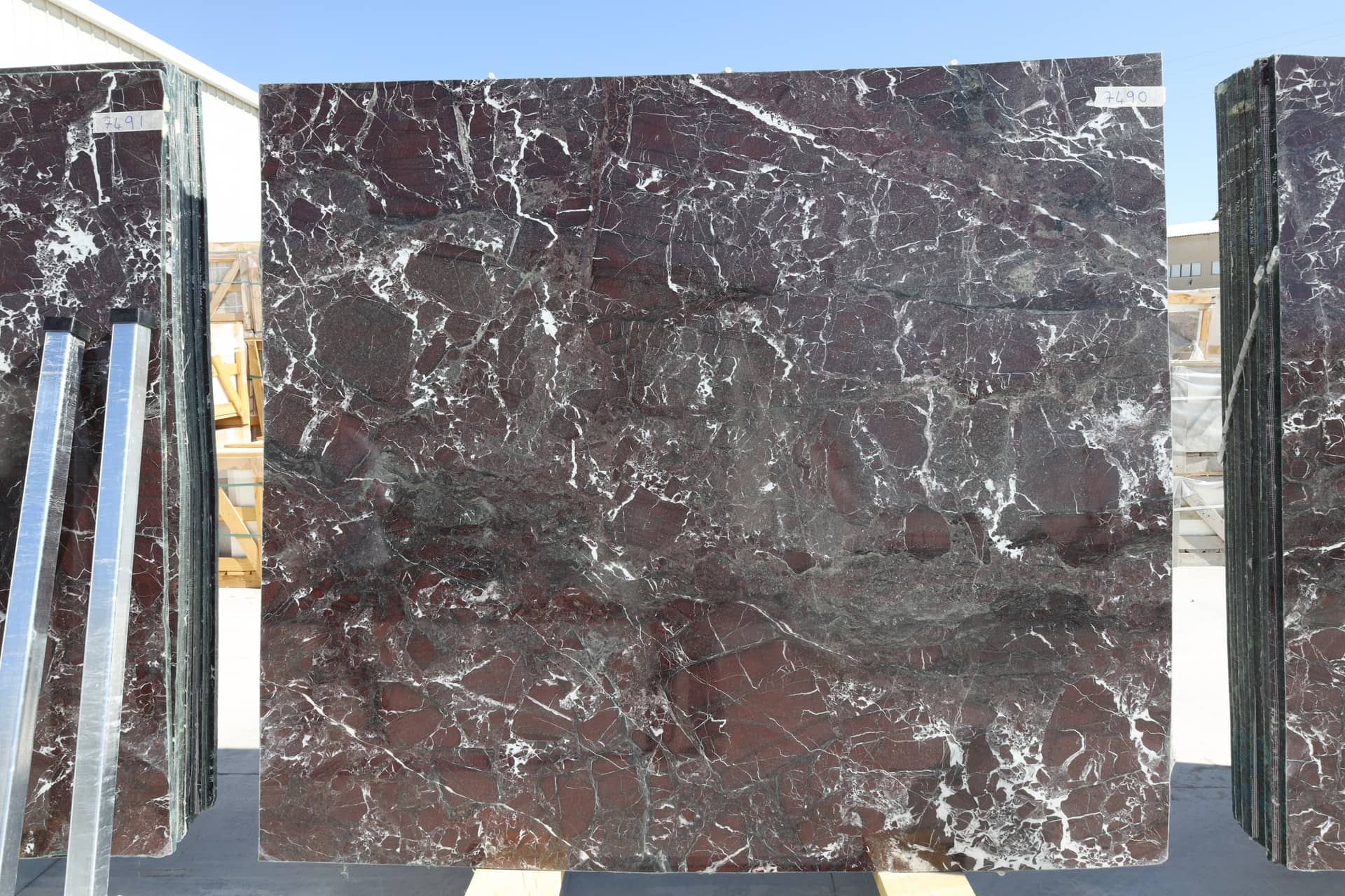 Elazığ Vişne polished marble slab