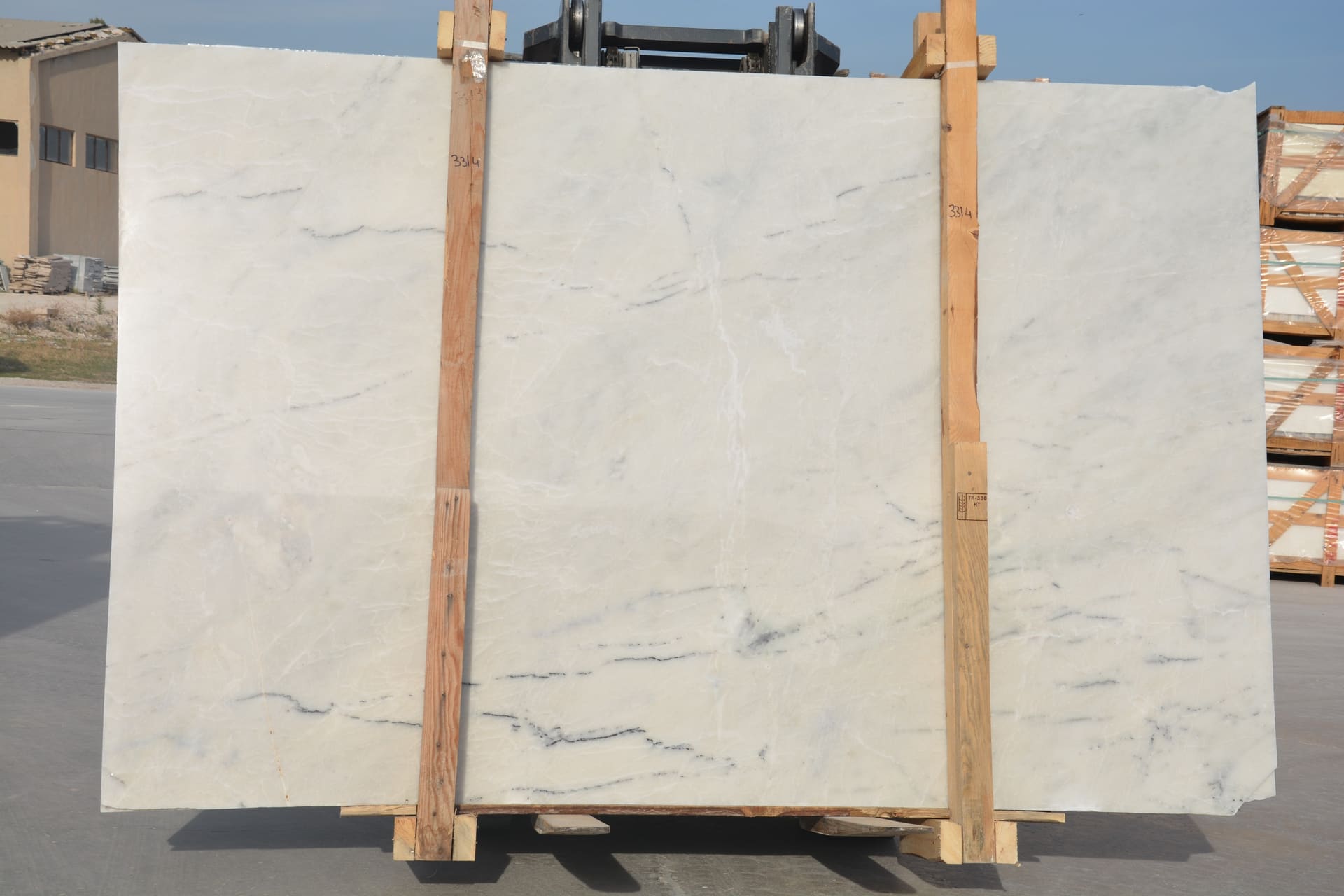 Newyork polished marble slab in Semi White