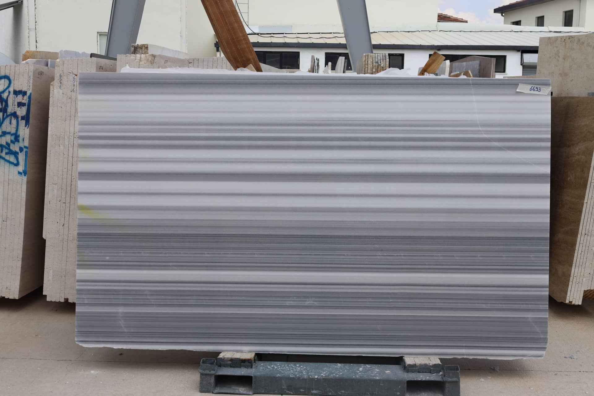 Sperenza polished marble slab